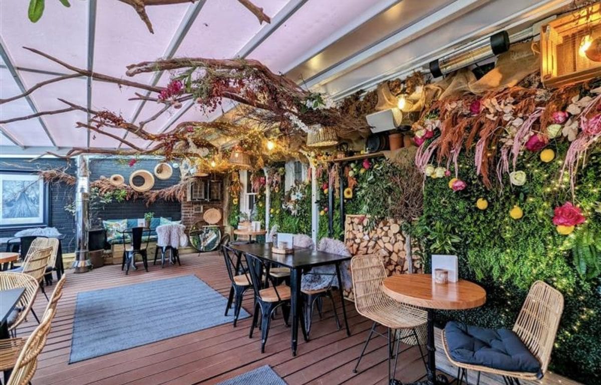 Soho Christchurch A Stylish Rooftop Bar With Castle Views